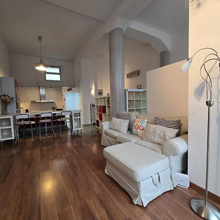 Loft Moderno Sant Simo 1' To The